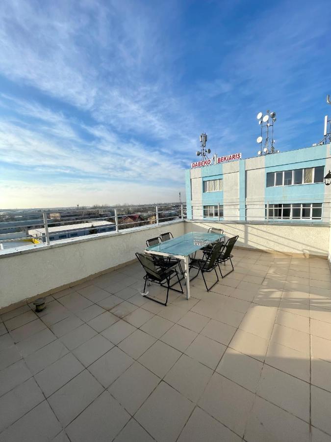 Luanaapartments #1 Otopeni Exterior photo
